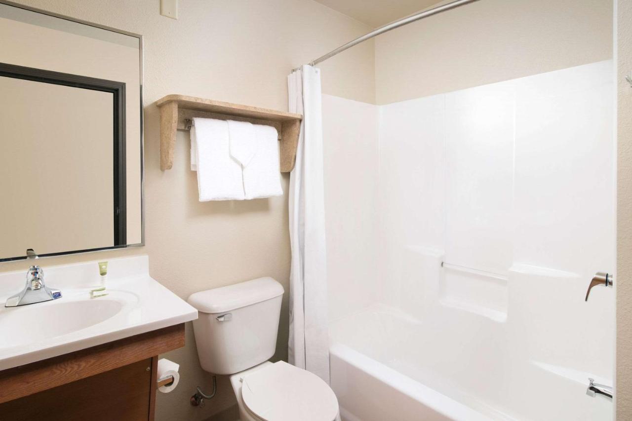 Woodspring Suites San Antonio Fort Sam Exterior photo