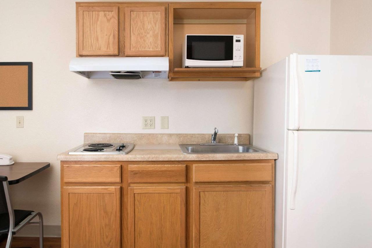 Woodspring Suites San Antonio Fort Sam Exterior photo